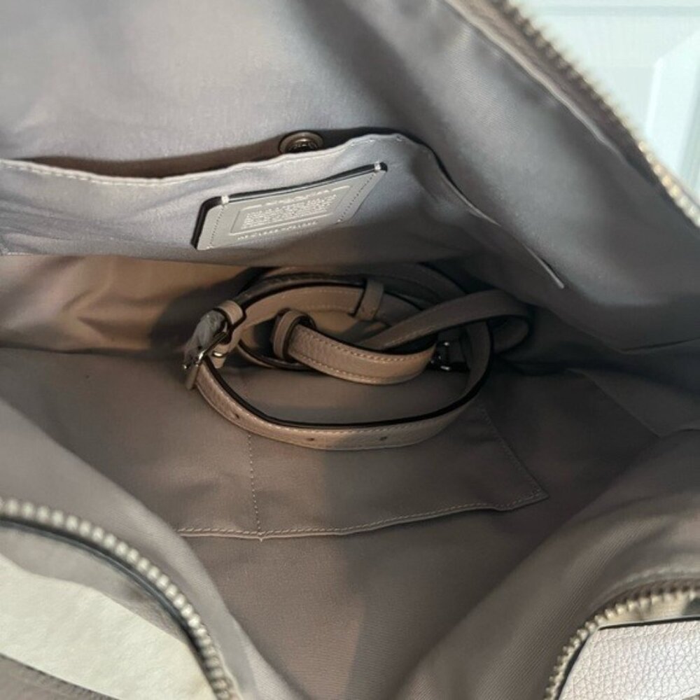 Coach, grey hobo, pebble, leather shoulder bag, Harley with silver trim - Picture 6 of 13